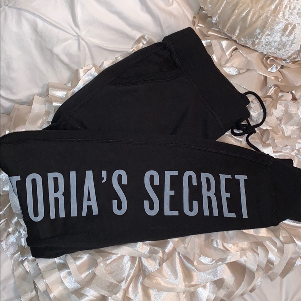 Brand New Victoria’s Secret Jogger Sweatpant